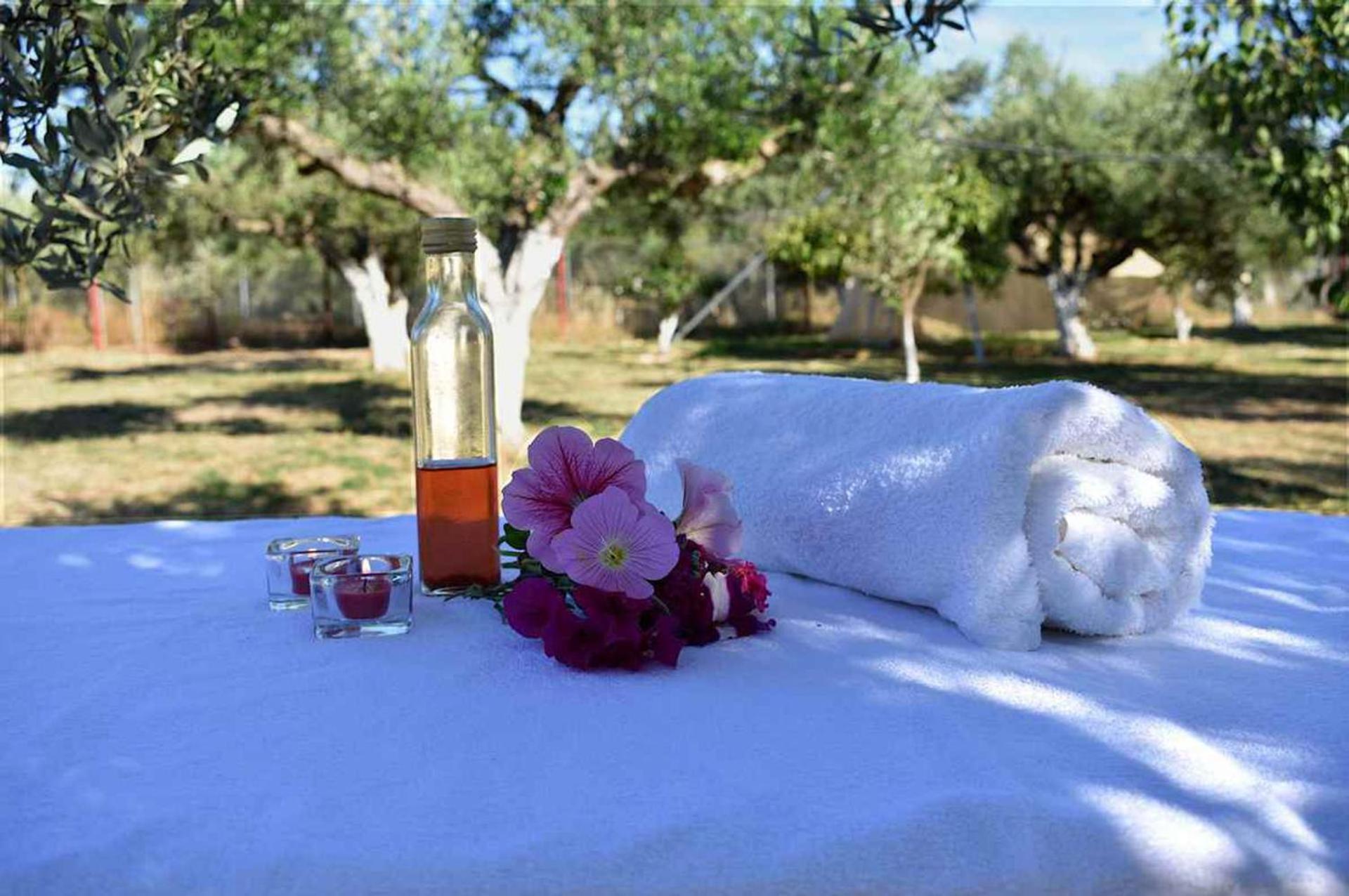 Villa Glamping At A Lovely Tent In Skiaxtro- Marathopoli Exterior foto